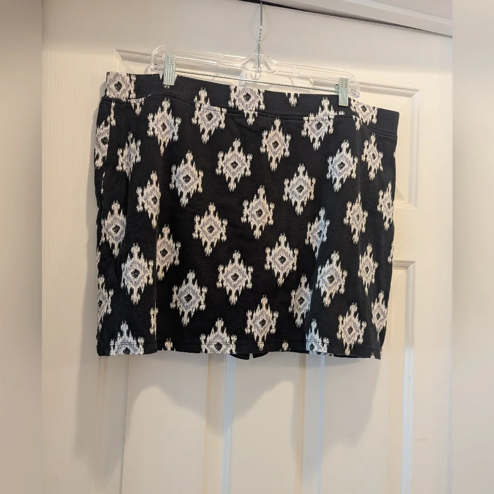Jones New York Women’s Black White Pattern Cotton Skort Size XXL GUC - Picture 2 of 10